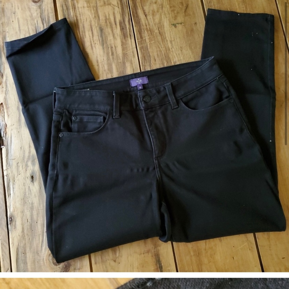 SOLD!!! NYDJ Black Alina Legging Size 10
